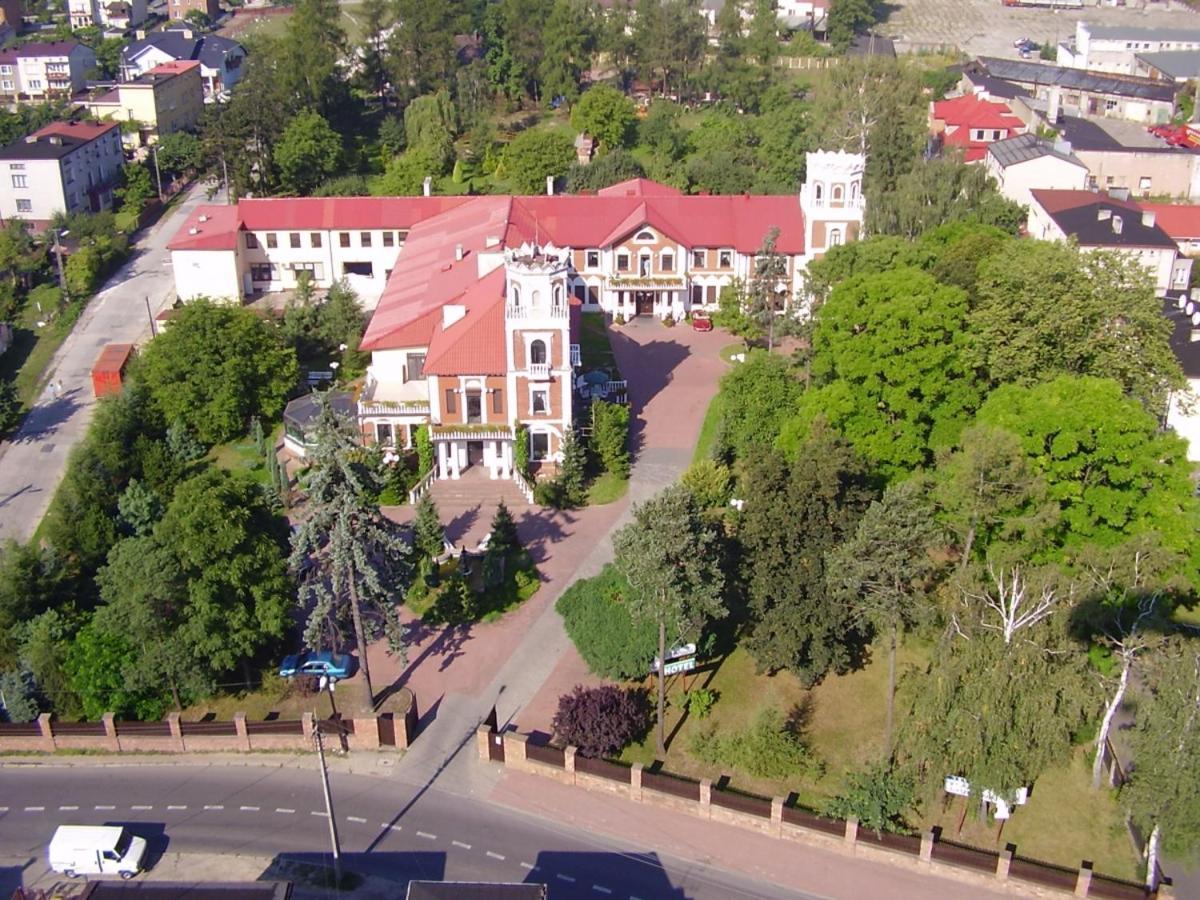 Hotel Zameczek 라돔스코 외부 사진